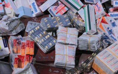 إتلاف 2 طن من الأدوية المهربة بتعز