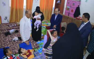 نائب وزير الشؤون الاجتماعية ومدير مركز التثقيف الصحي يتفقدان مؤسسة الحق في الحياة لأطفال الشلل الدماغي بعدن